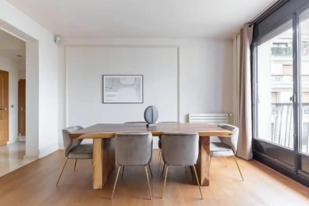 Avenue Montaigne Luxury Apartment 2Br 4P Paris Luaran gambar